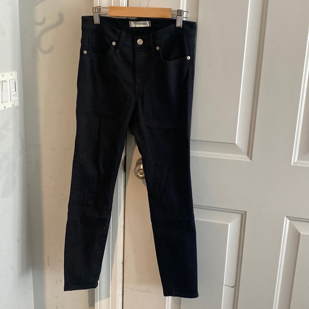 Madewell 9” high rise skinny jeans, black. Petite ankle length. Size 26P.